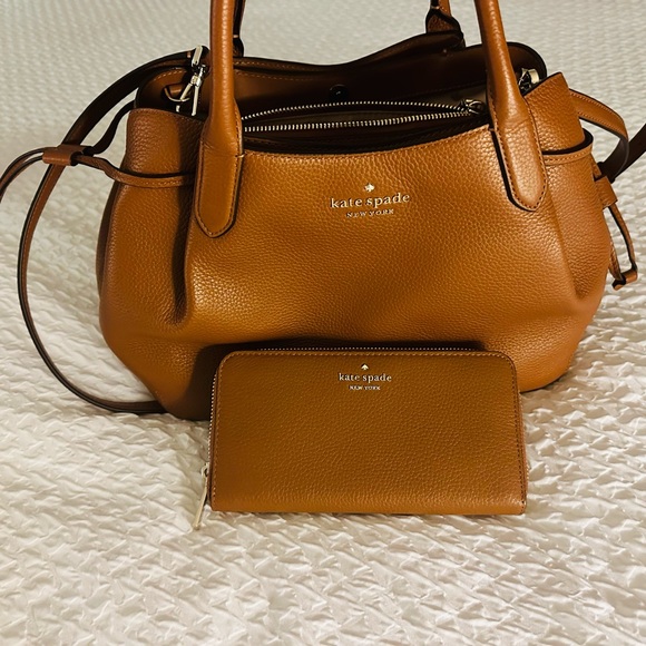 NWOT and NWT pebbledKate Spade Dumpling Satchel and matching Continental wallet - Picture 1 of 12